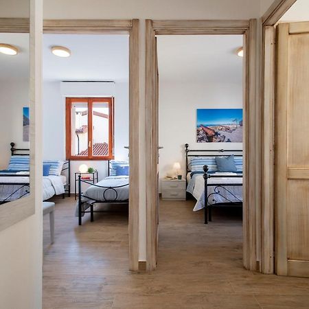 Pufferfish Apartment With Private Terrace Альгеро Екстер'єр фото