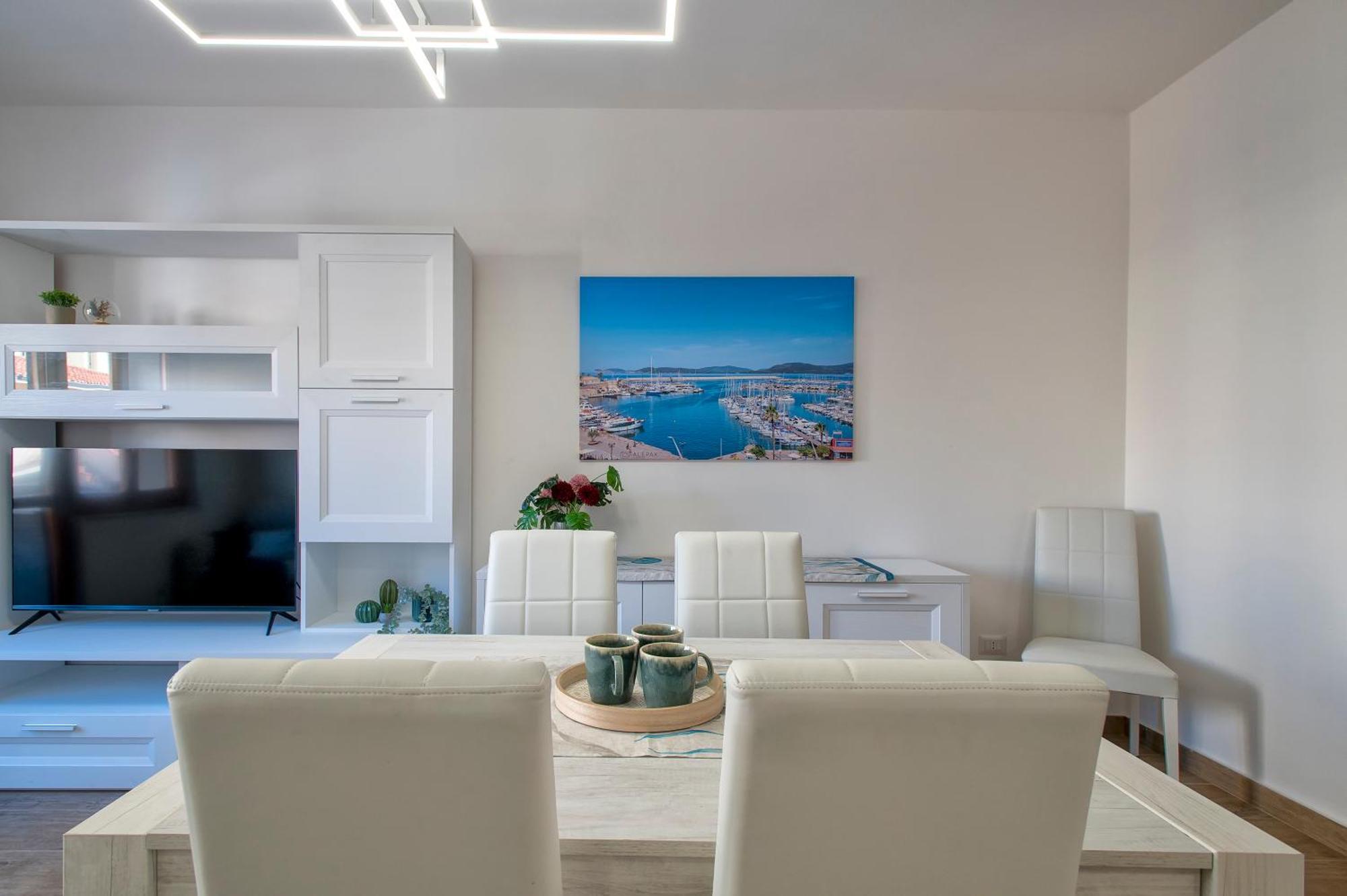 Pufferfish Apartment With Private Terrace Альгеро Екстер'єр фото
